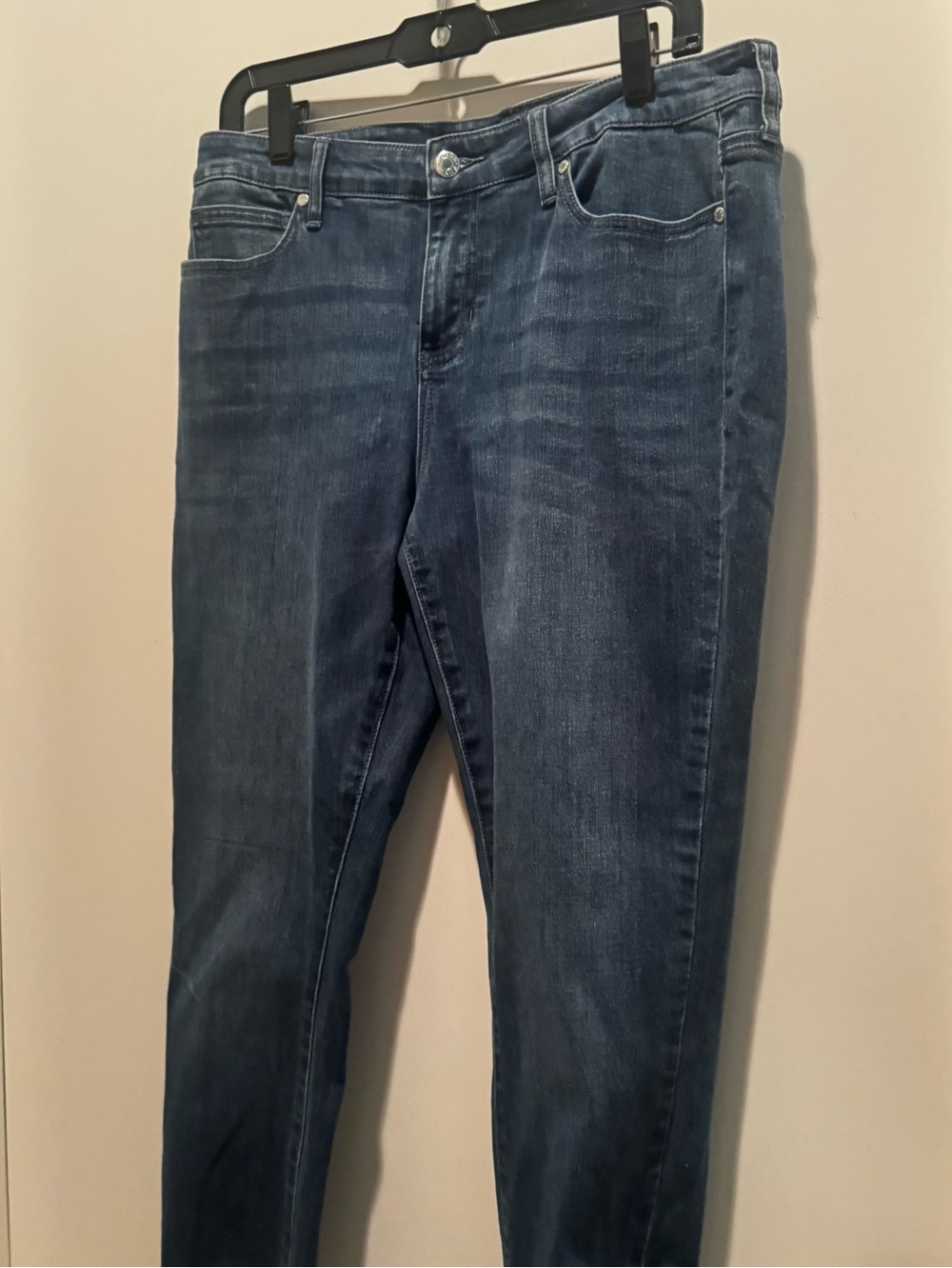 GUESS Classic Women's Dark Blue Stretch Jeans